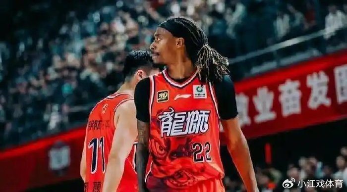 被弃用，麦考尔离队？谁注意杜锋选择，前后投入超200万美元|广东男篮|萨姆纳|大外援|签约|广州男篮_新浪体育_新浪新闻